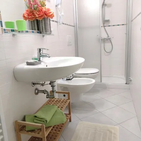 Casa Nina, Lago,montagne, Uliveti