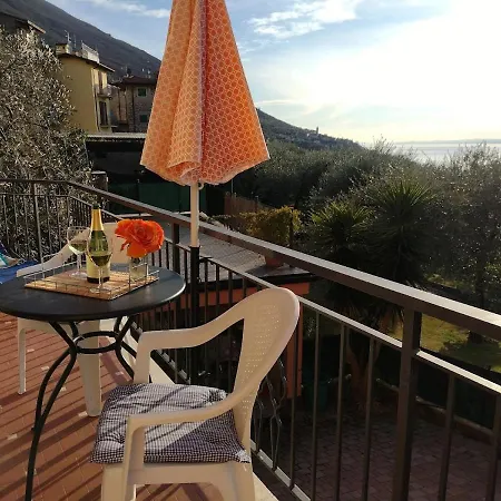 Hébergement de vacances Casa Nina, Lago,montagne, Uliveti