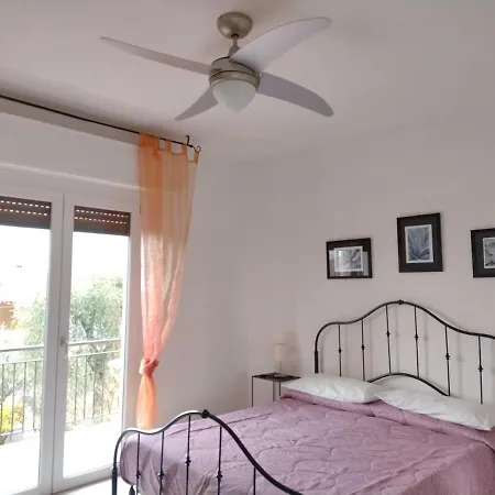 Casa Nina, Lago,montagne, Uliveti Holiday home