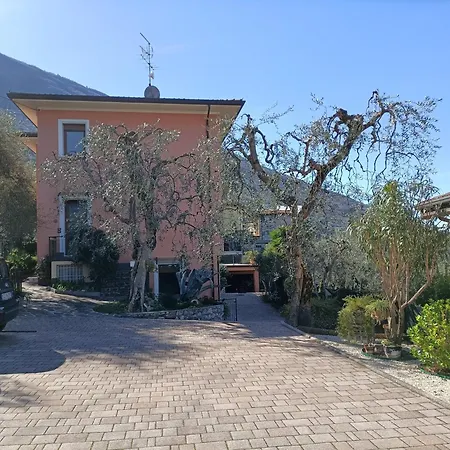 Casa Nina, Lago,montagne, Uliveti