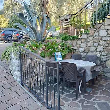 Casa Nina, Lago,montagne, Uliveti Holiday home Brenzone sul Garda