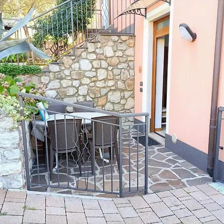 Casa Nina, Lago,montagne, Uliveti Holiday home *