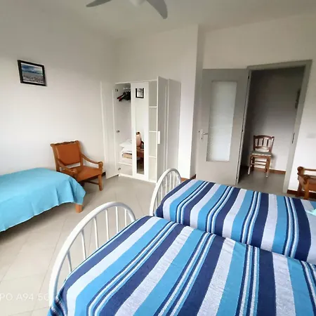 Casa Nina, Lago,montagne, Uliveti Hébergement de vacances *