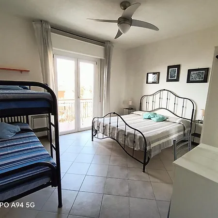 Casa Nina, Lago,montagne, Uliveti Hébergement de vacances Brenzone