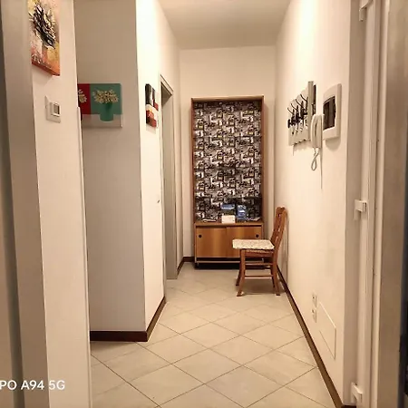 Casa Nina, Lago,montagne, Uliveti Hébergement de vacances *