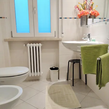 Casa Nina, Lago,montagne, Uliveti * Brenzone