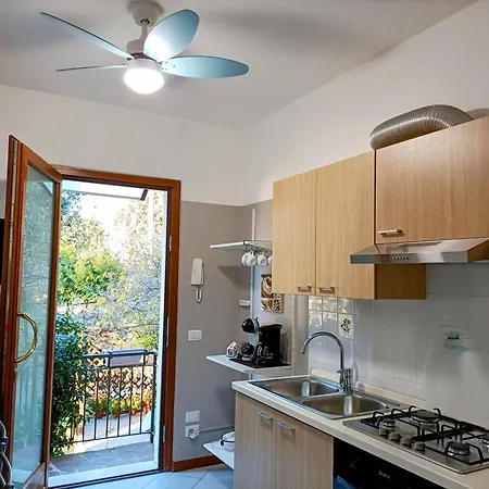 Hébergement de vacances Casa Nina, Lago,montagne, Uliveti