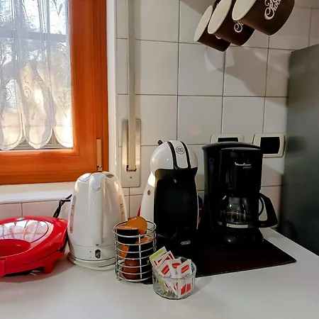 Casa Nina, Lago,montagne, Uliveti Tatil Evi *