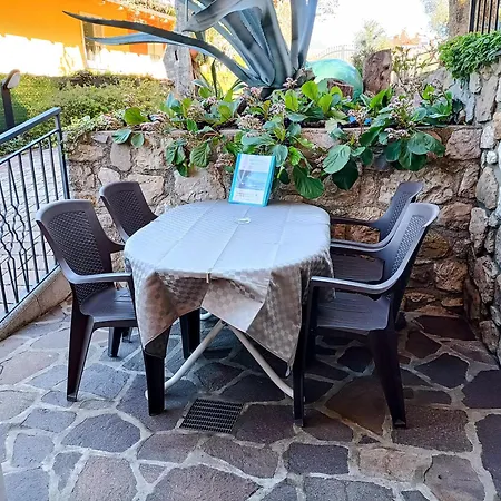 Hébergement de vacances Casa Nina, Lago,montagne, Uliveti *