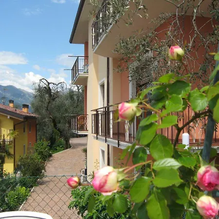 Casa Nina, Lago,montagne, Uliveti