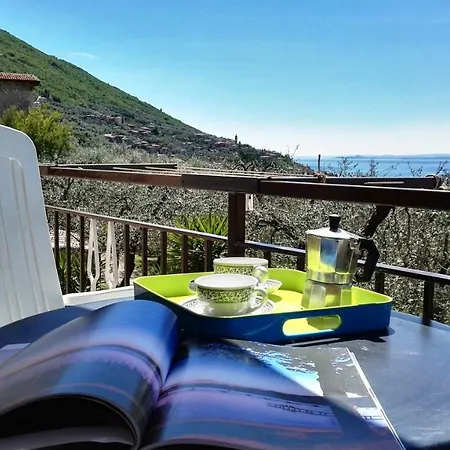 Hébergement de vacances Casa Nina, Lago,montagne, Uliveti