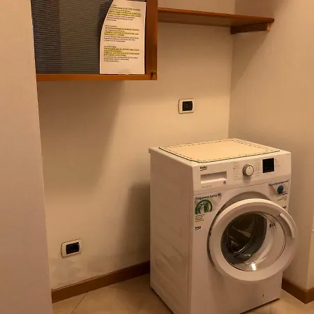 Casa Nina, Lago,montagne, Uliveti Hébergement de vacances *